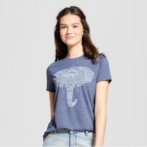 Zoe +  Liv Blue Elephant Boho Graphic Short Sleeve T-shirt L